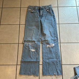 Zara Raw Edge High Waisted Baggy Jeans
